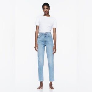 Mom jeans du Zara. Taille 26/4.